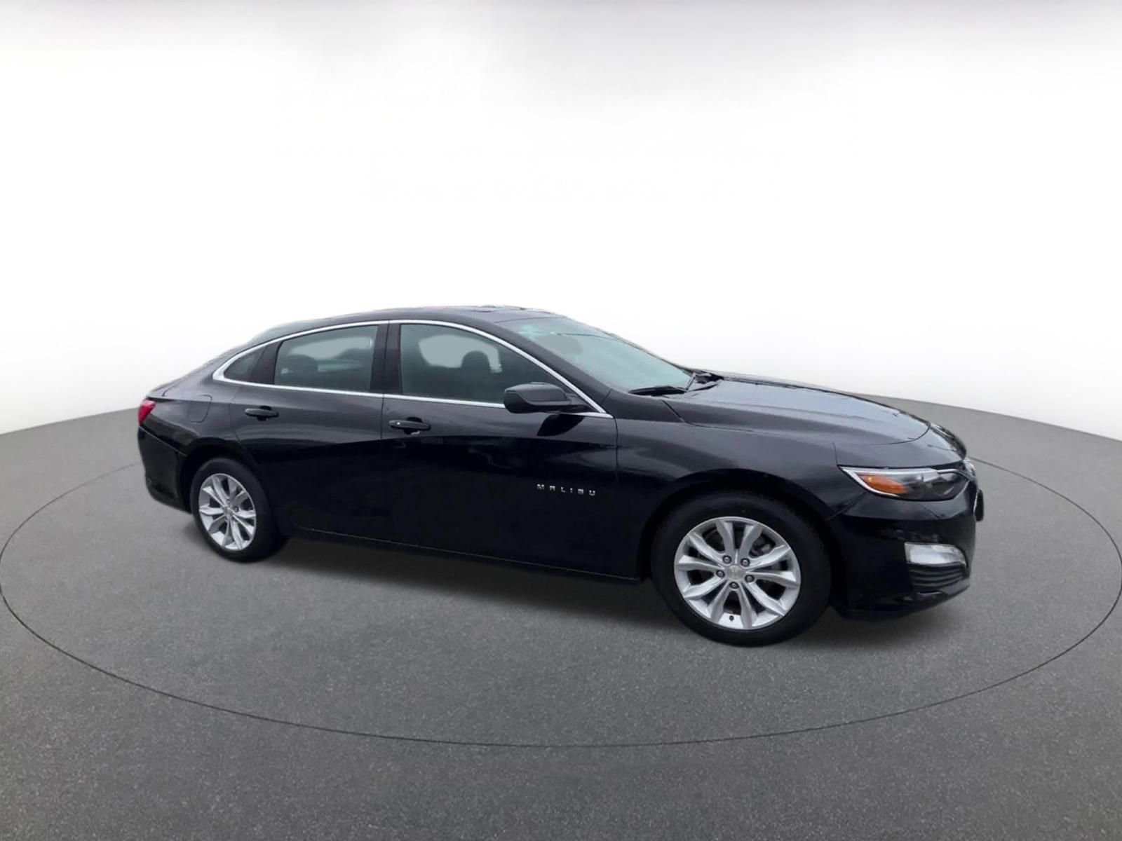 Thumbnail: 2024 Chevrolet Malibu - 2