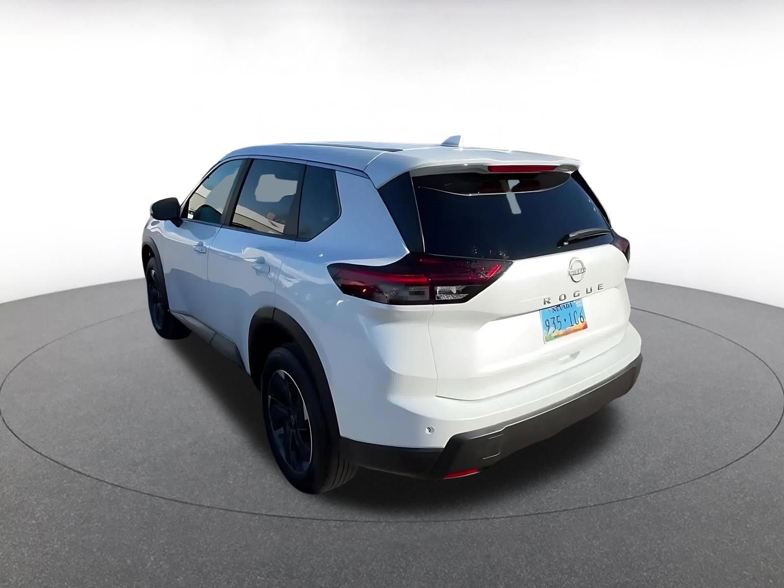 Thumbnail: 2025 Nissan Rogue - 11