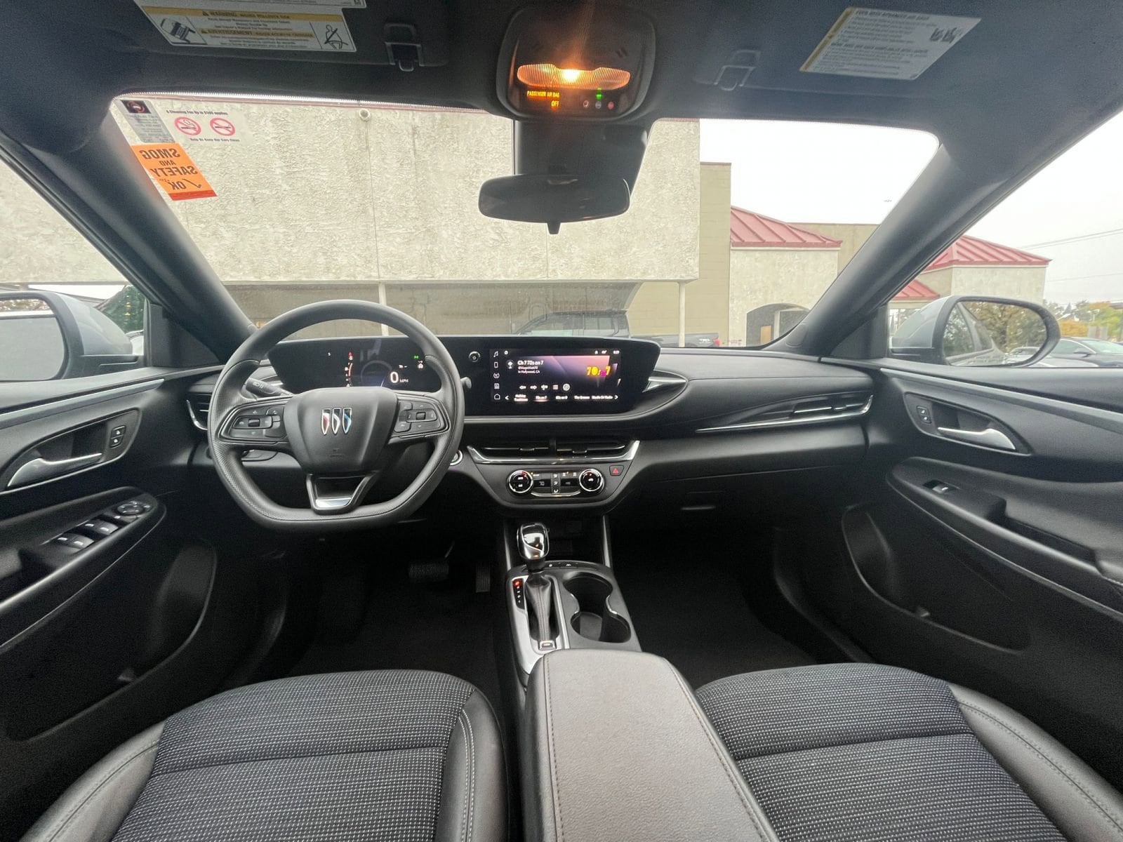 Thumbnail: 2025 Buick Envista - 31