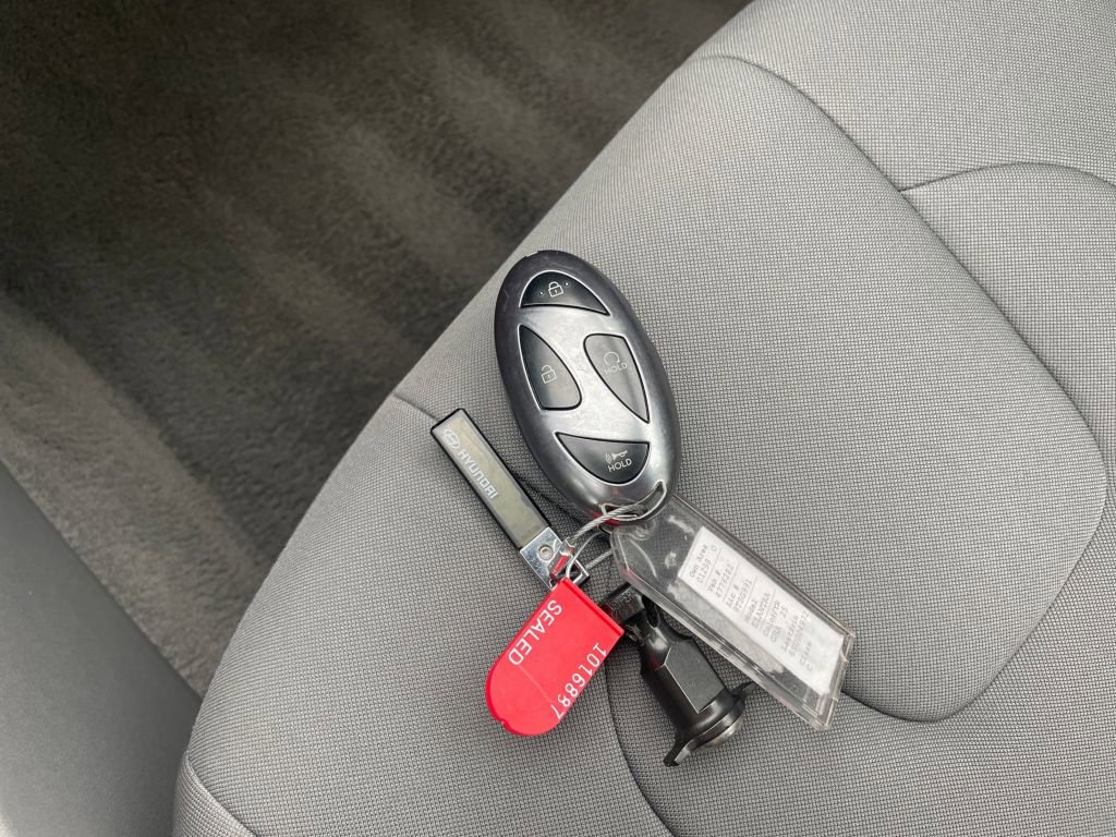 Thumbnail: 2025 Hyundai Elantra - 33