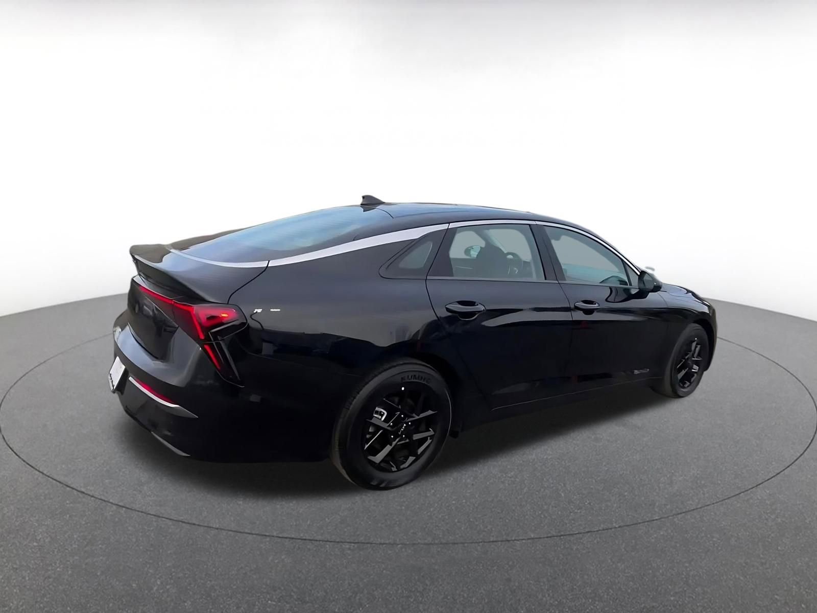 Thumbnail: 2025 Kia K5 - 15