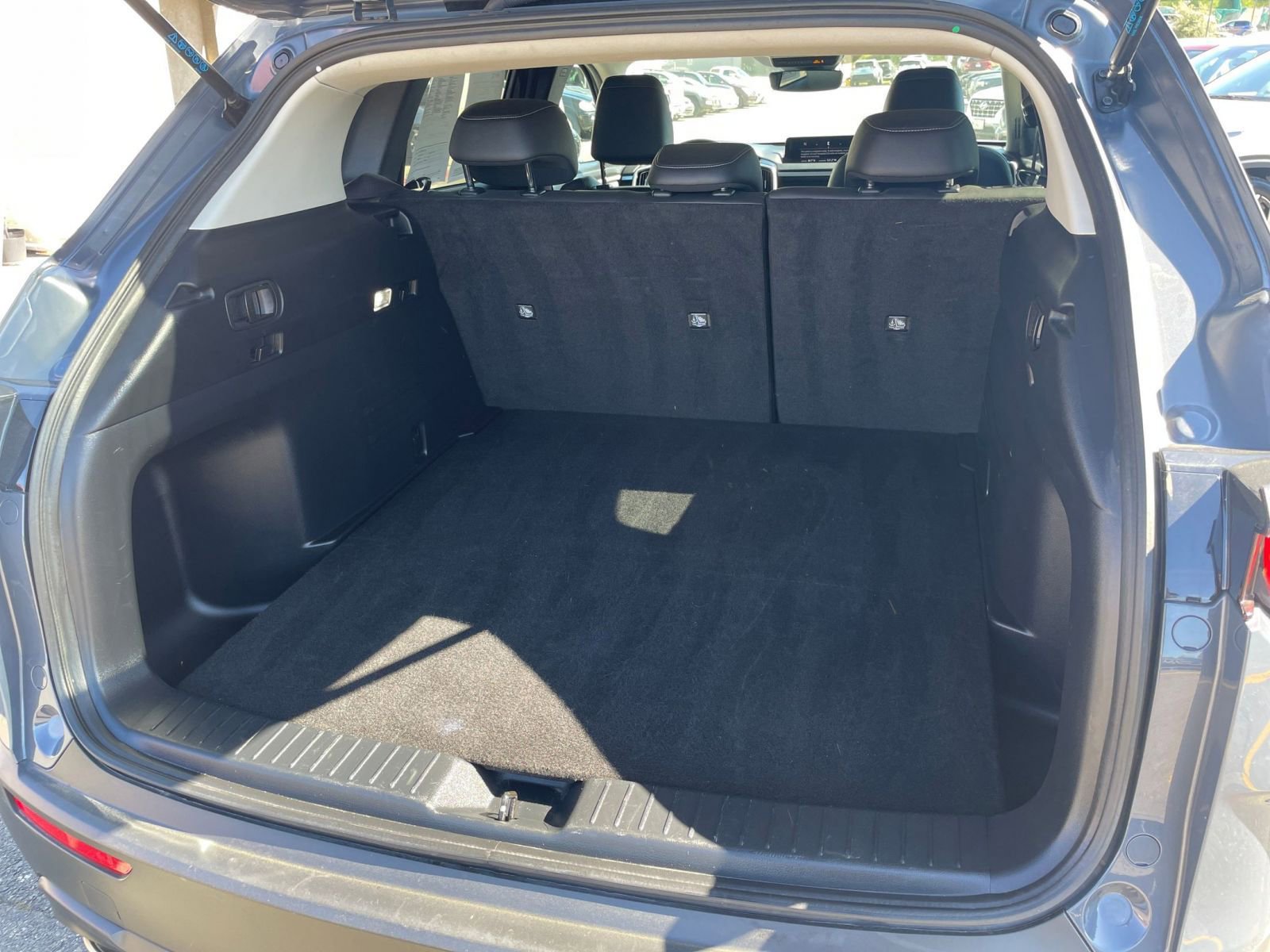 Thumbnail: 2025 Mazda CX-50 - 31