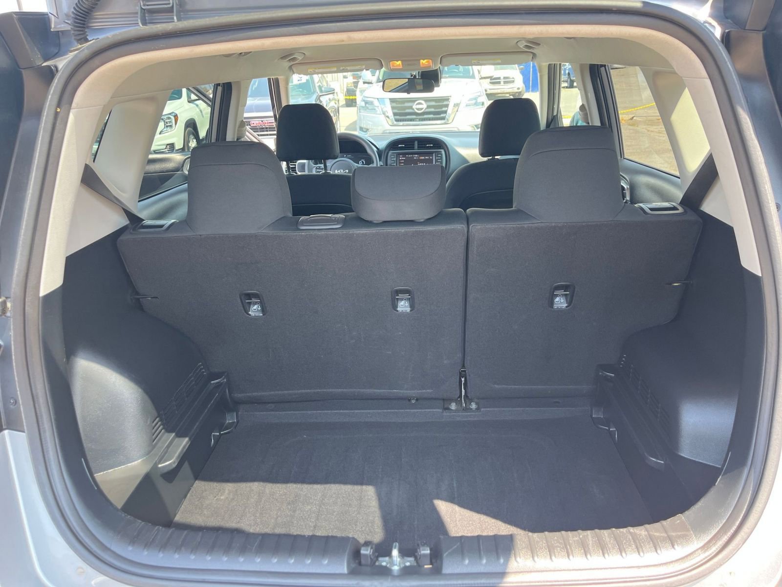 2023 Kia Soul LX 29
