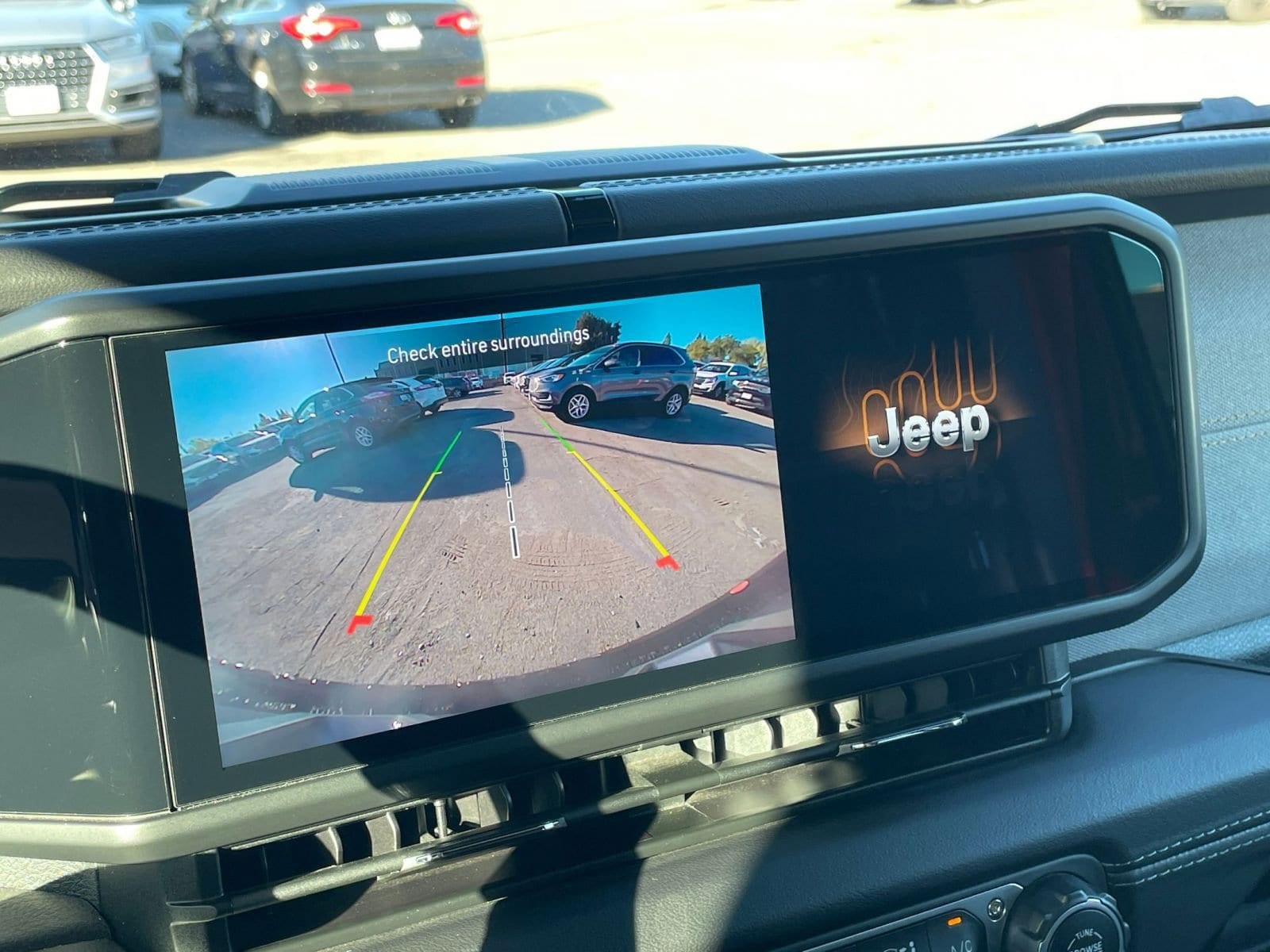 Thumbnail: 2025 Jeep Wrangler - 17