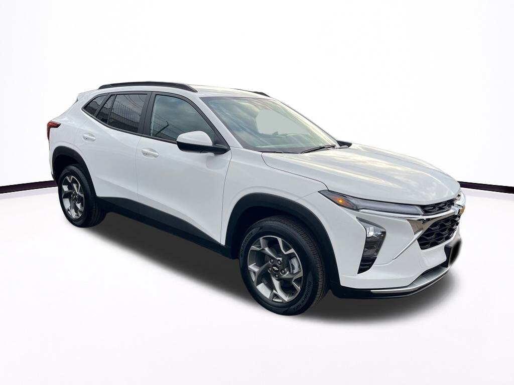 Thumbnail: 2025 Chevrolet Trax - 1