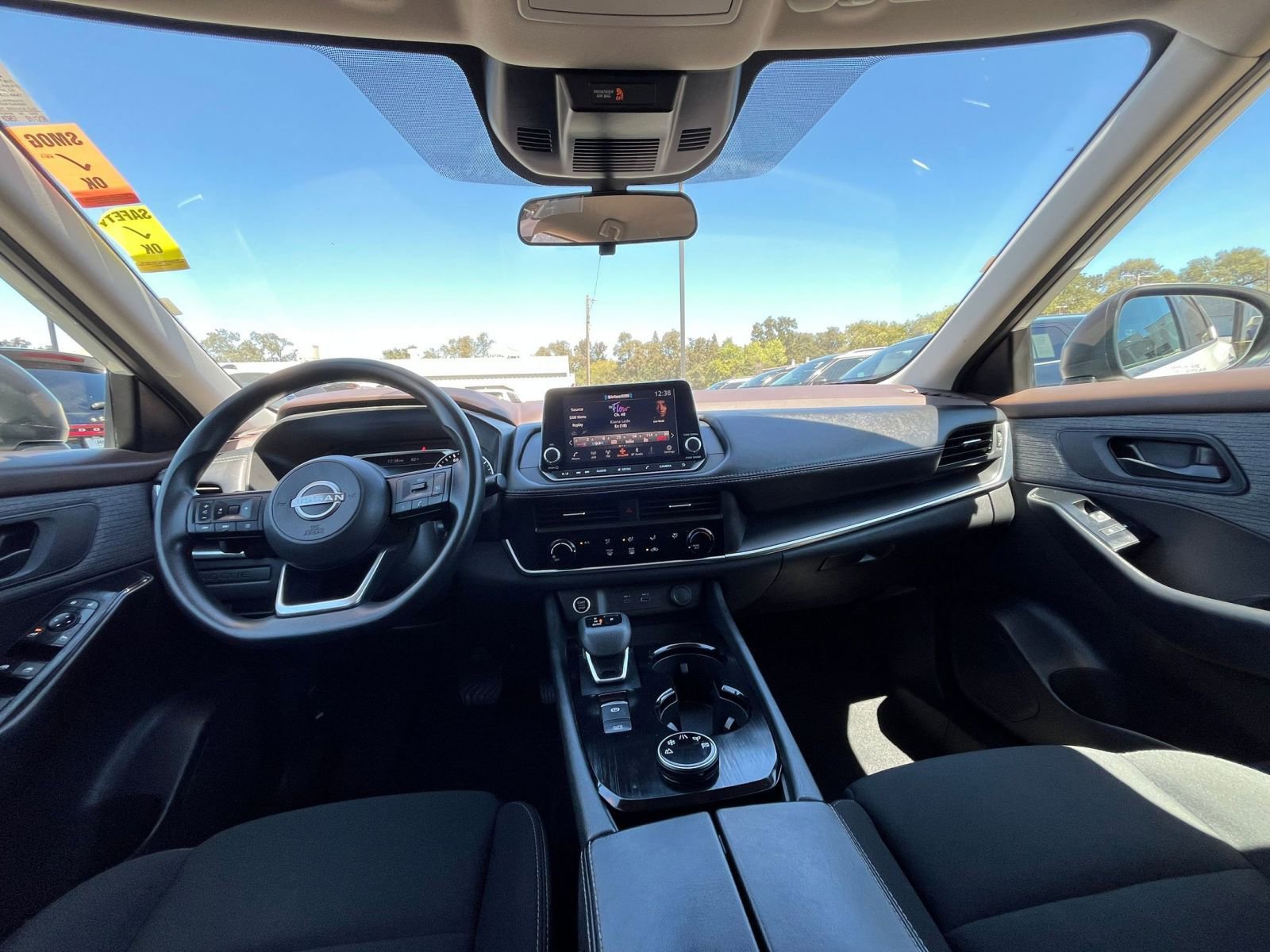 Thumbnail: 2023 Nissan Rogue - 32