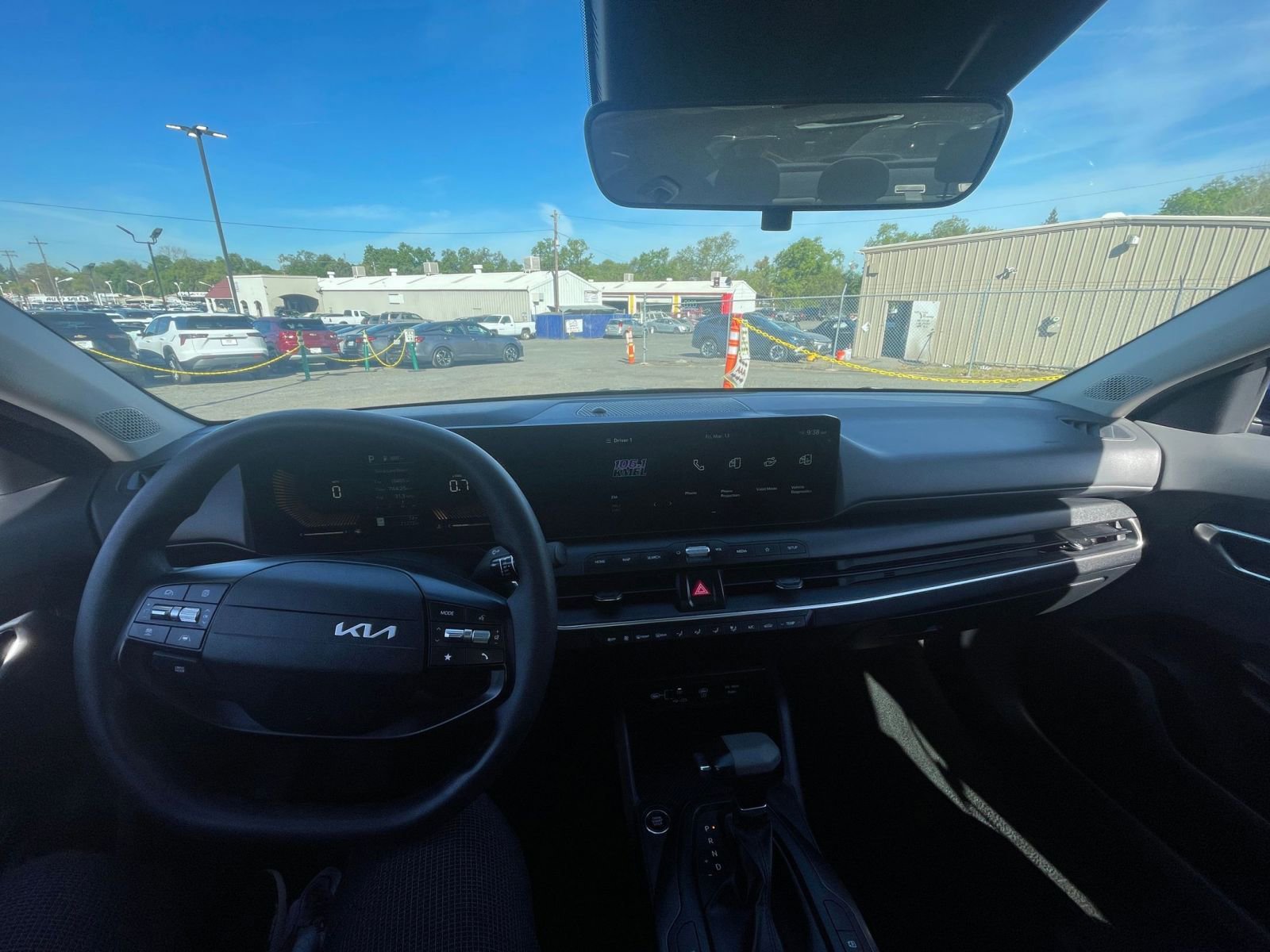 Thumbnail: 2025 Kia K4 - 32