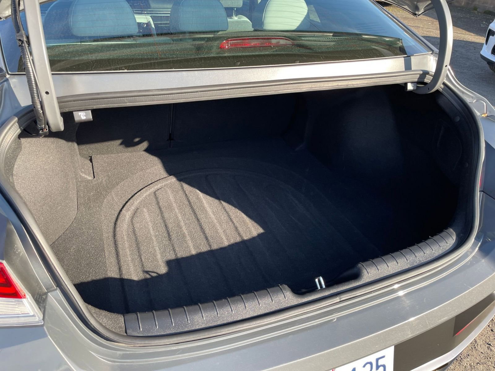 Thumbnail: 2025 Hyundai Elantra - 33