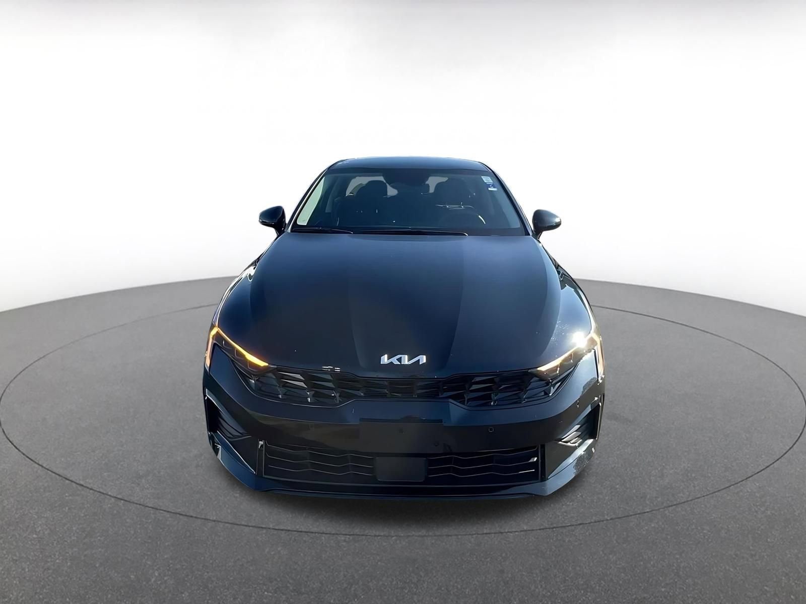 Thumbnail: 2021 Toyota Camry - 4