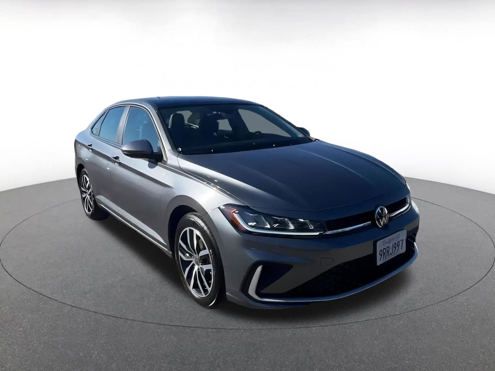 Thumbnail: 2025 Volkswagen Jetta - 3