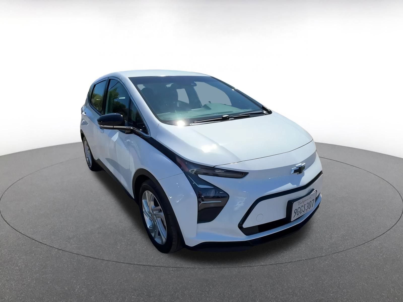 Thumbnail: 2023 Chevrolet Bolt EV - 3