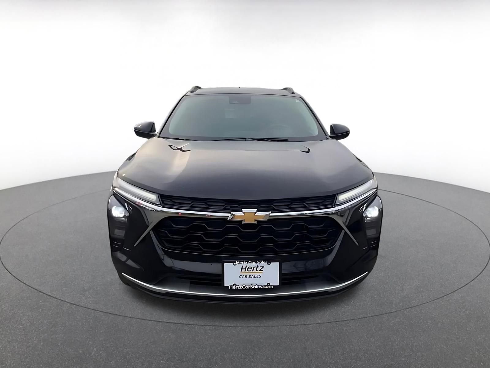 Thumbnail: 2025 Chevrolet Trax - 4