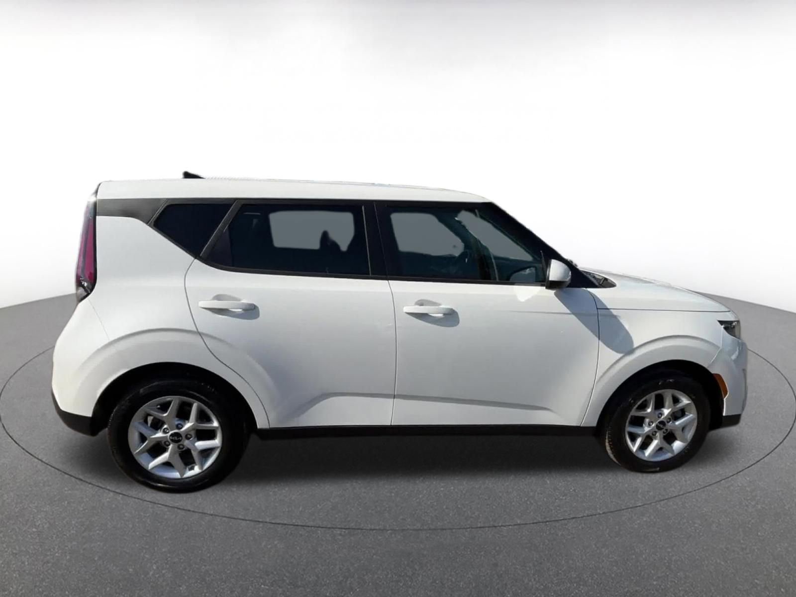 Thumbnail: 2025 Kia Soul - 16