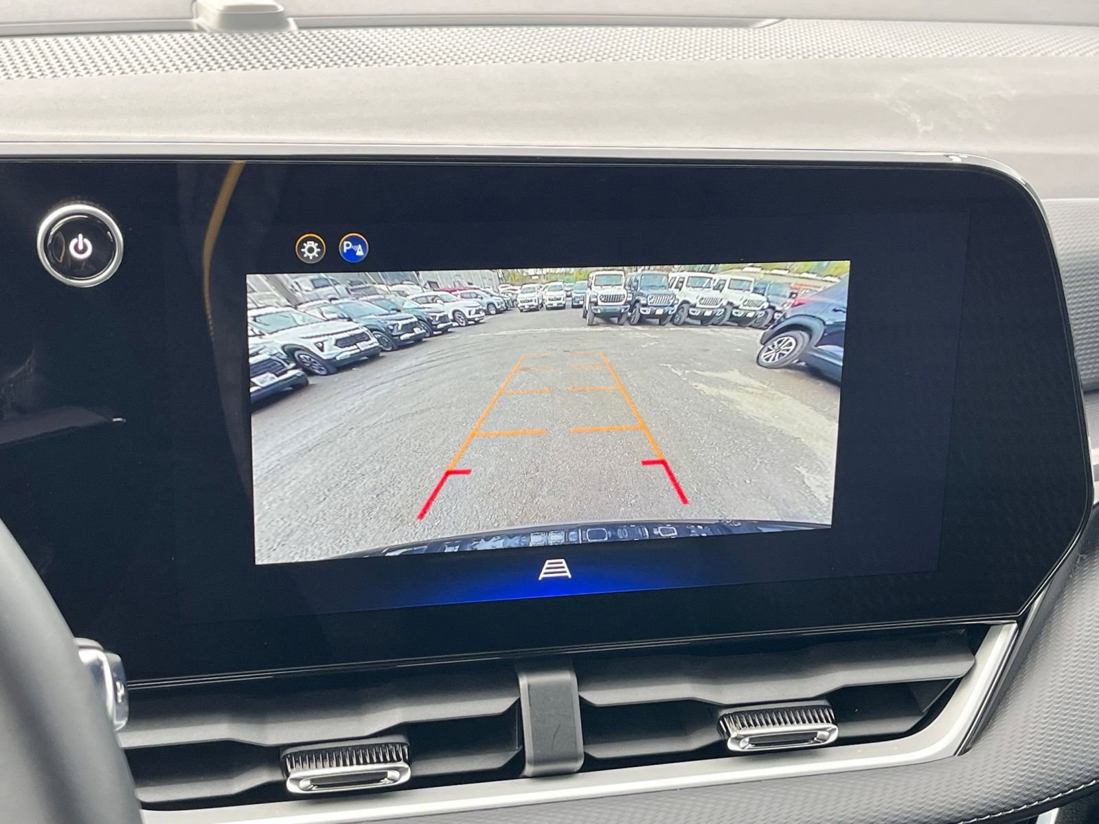 Thumbnail: 2025 Chevrolet Equinox - 17