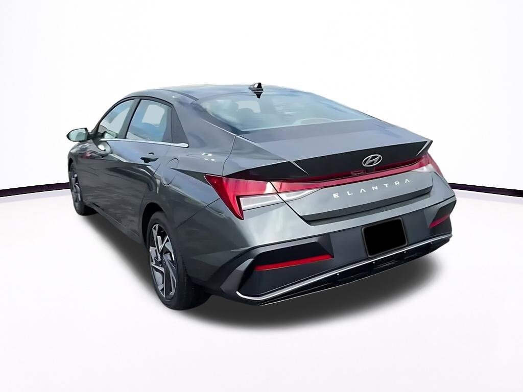 Thumbnail: 2025 Hyundai Elantra - 11