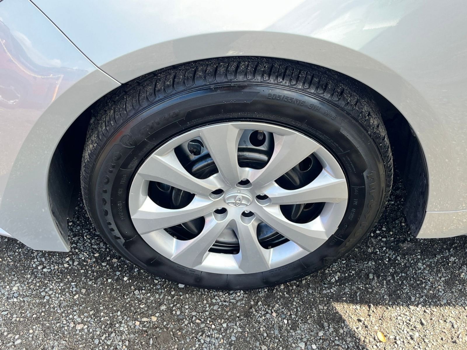 Thumbnail: 2025 Toyota Corolla - 28