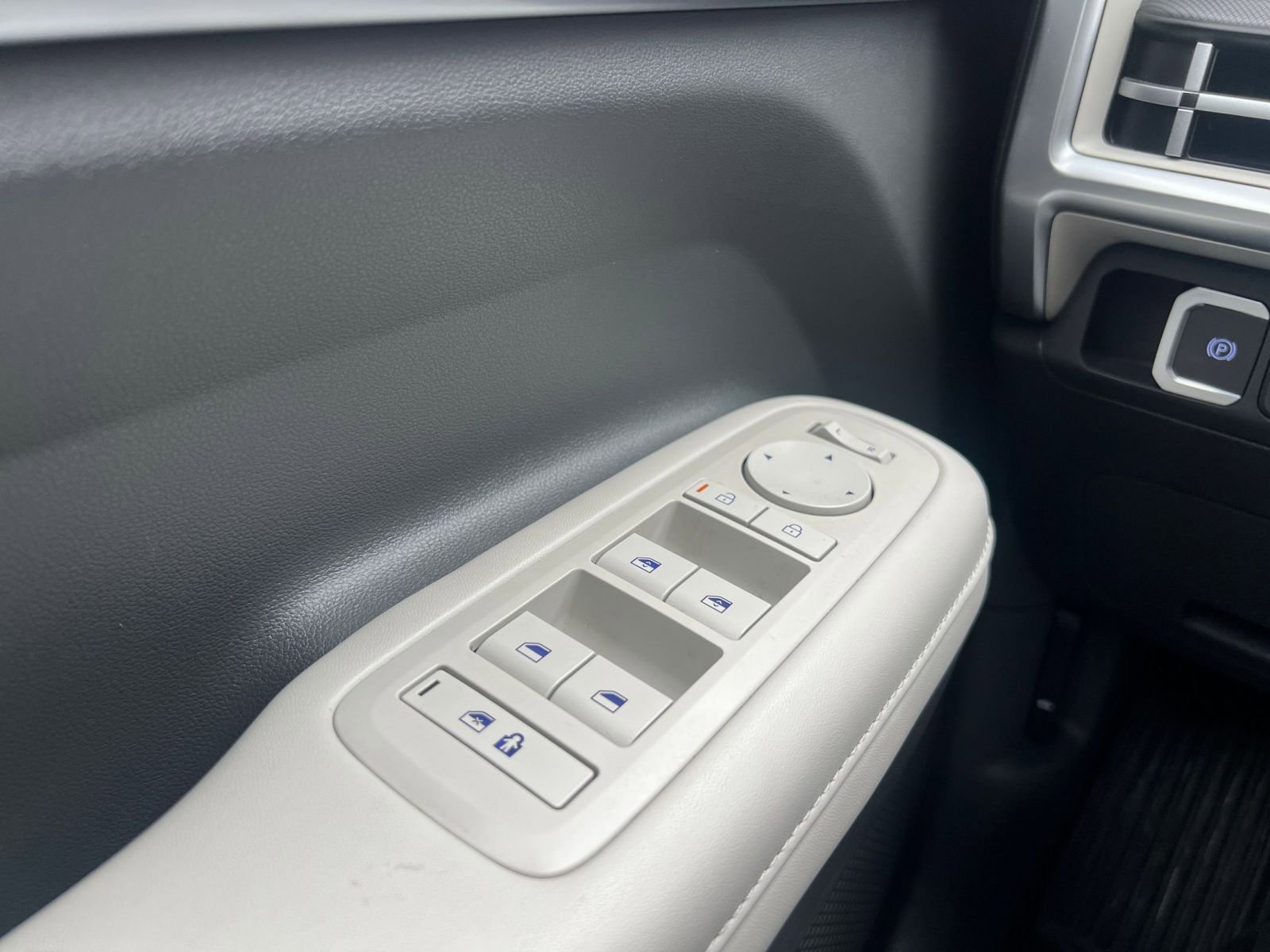 Thumbnail: 2025 Hyundai Santa Fe - 21