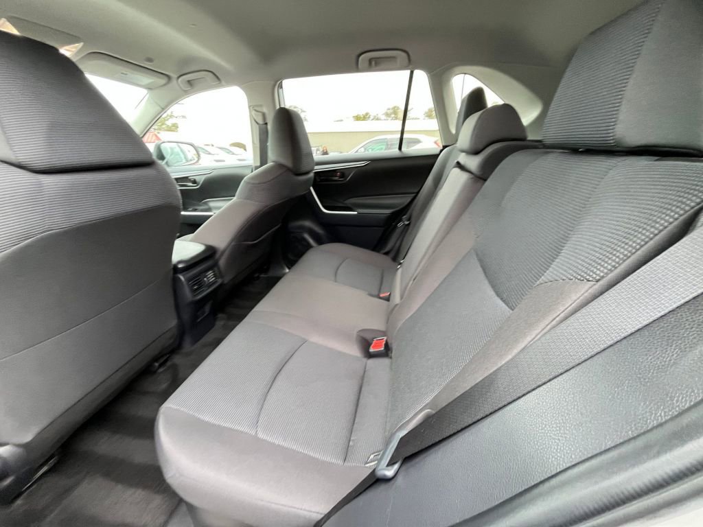 Thumbnail: 2025 Toyota RAV4 - 32