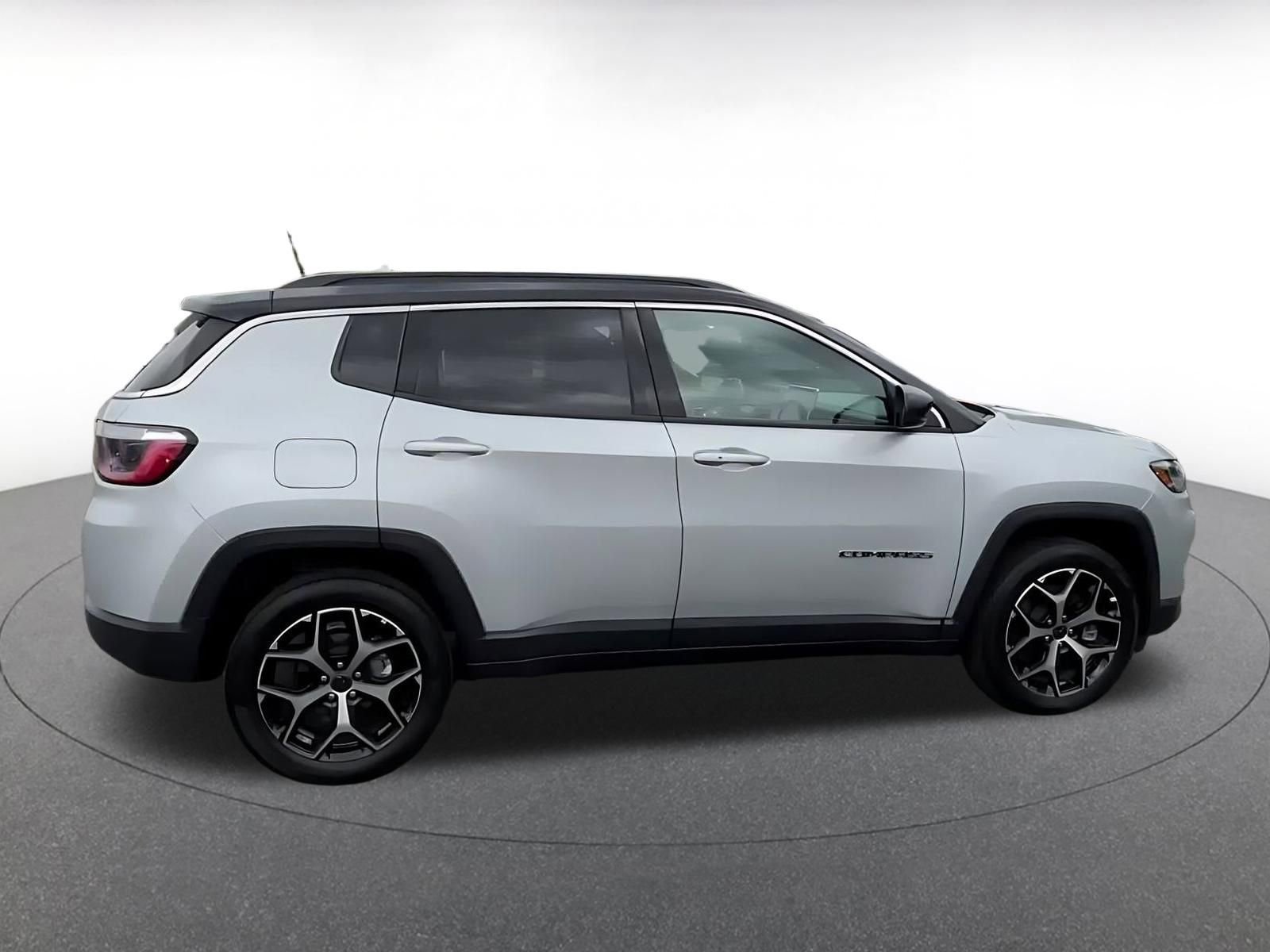 Thumbnail: 2025 Jeep Compass - 15
