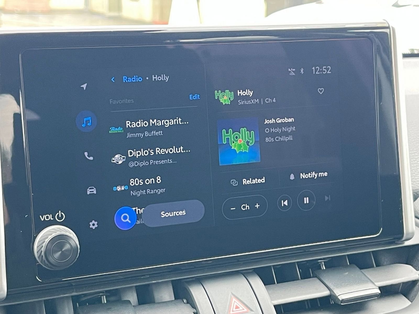 Thumbnail: 2025 Toyota RAV4 - 21