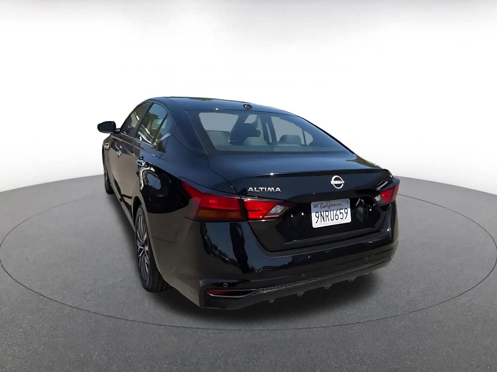 Thumbnail: 2025 Nissan Altima - 11