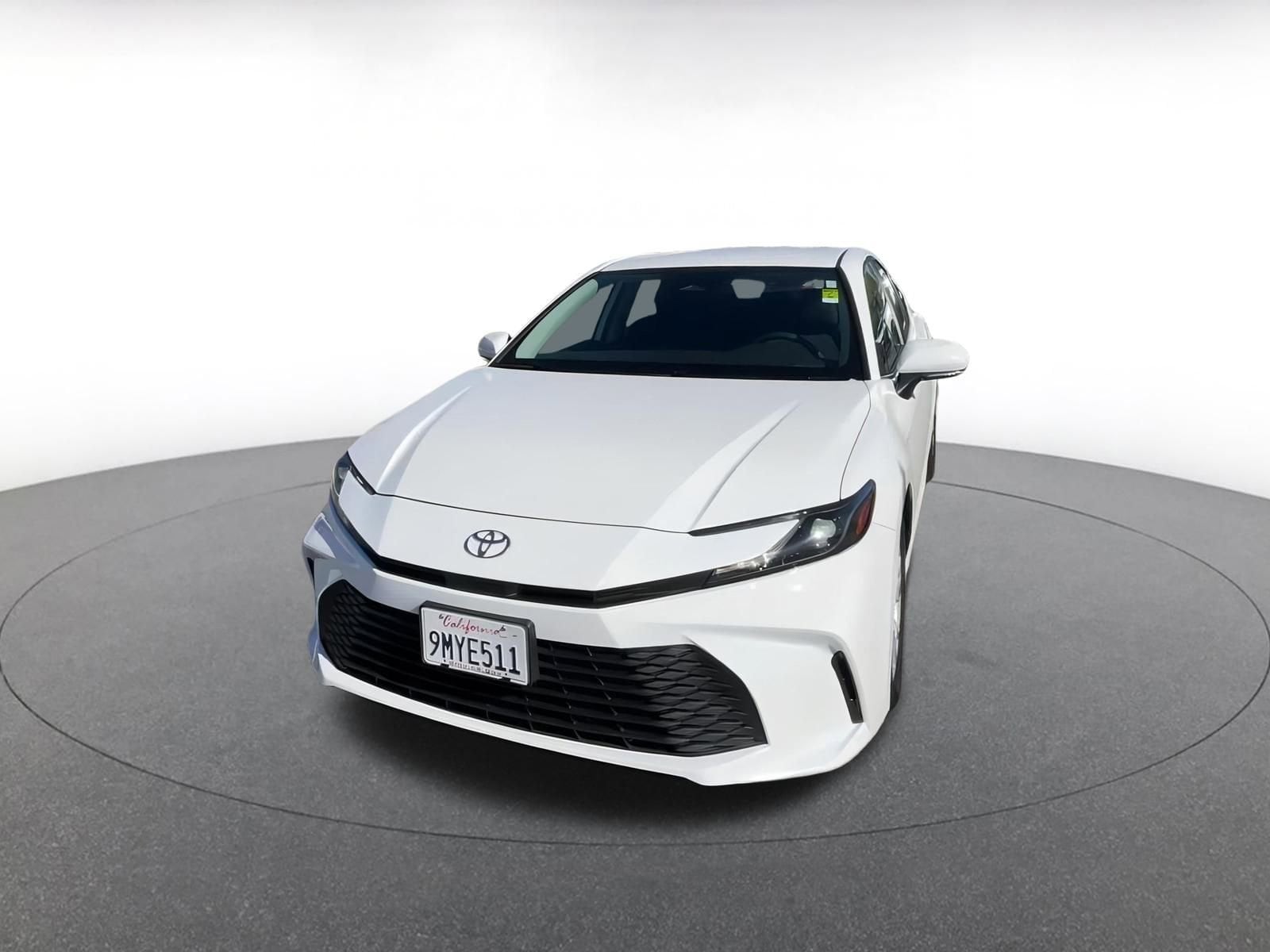 Thumbnail: 2025 Toyota Camry - 10