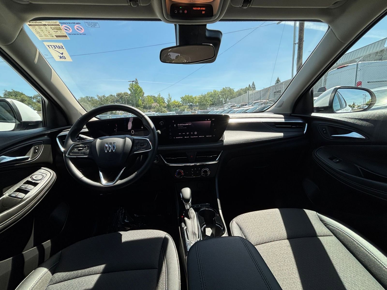 Thumbnail: 2025 Buick Encore GX - 32