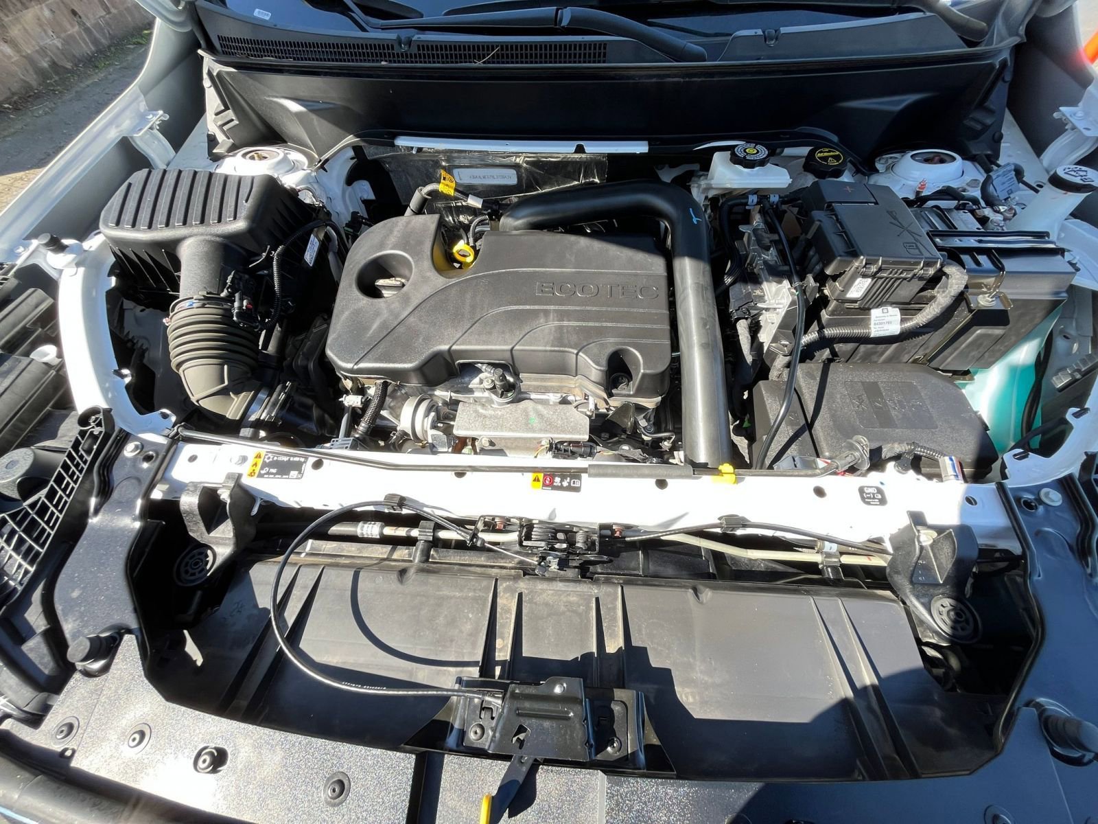 Thumbnail: 2024 GMC Terrain - 31