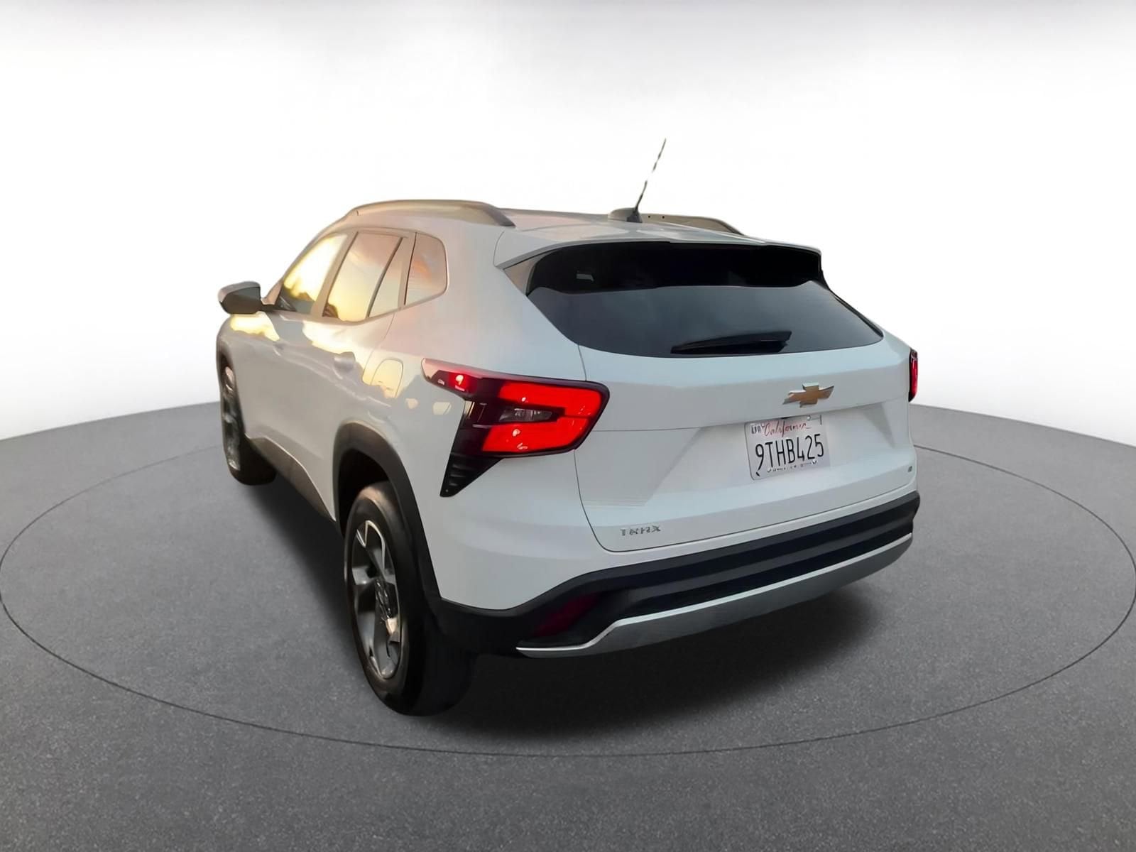 Thumbnail: 2025 Chevrolet Trax - 11