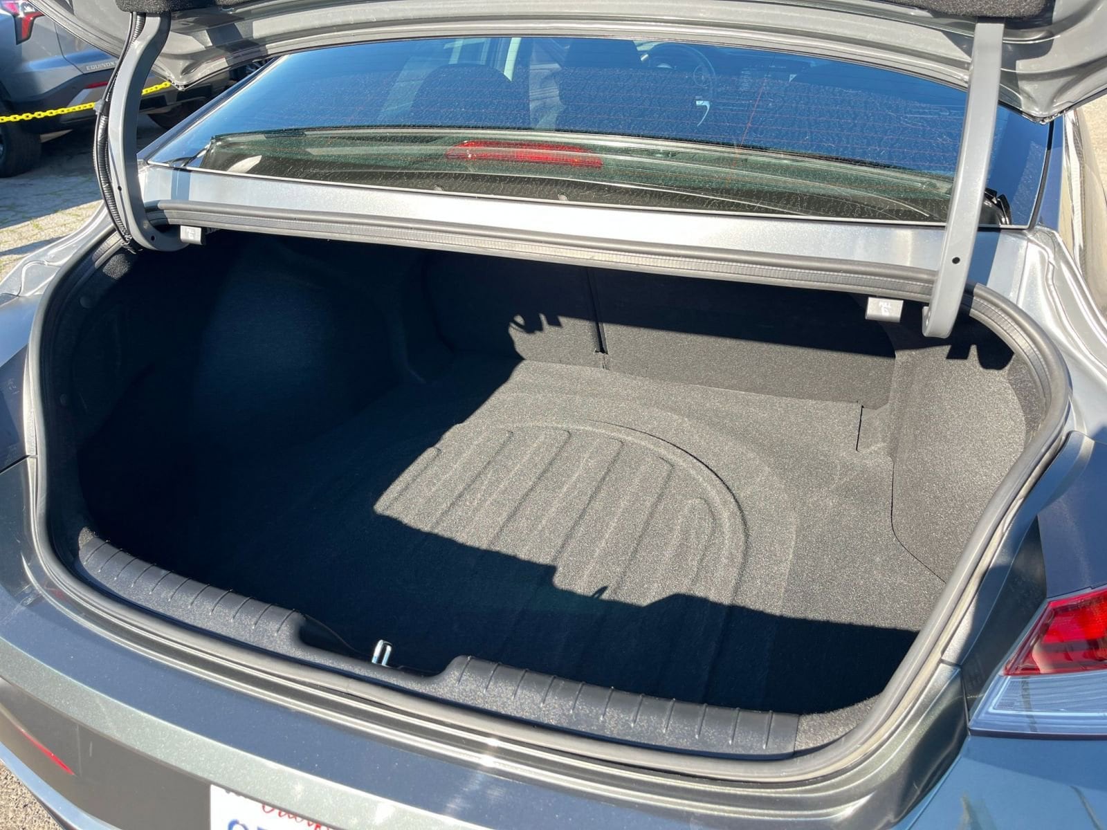 Thumbnail: 2025 Hyundai Elantra - 30