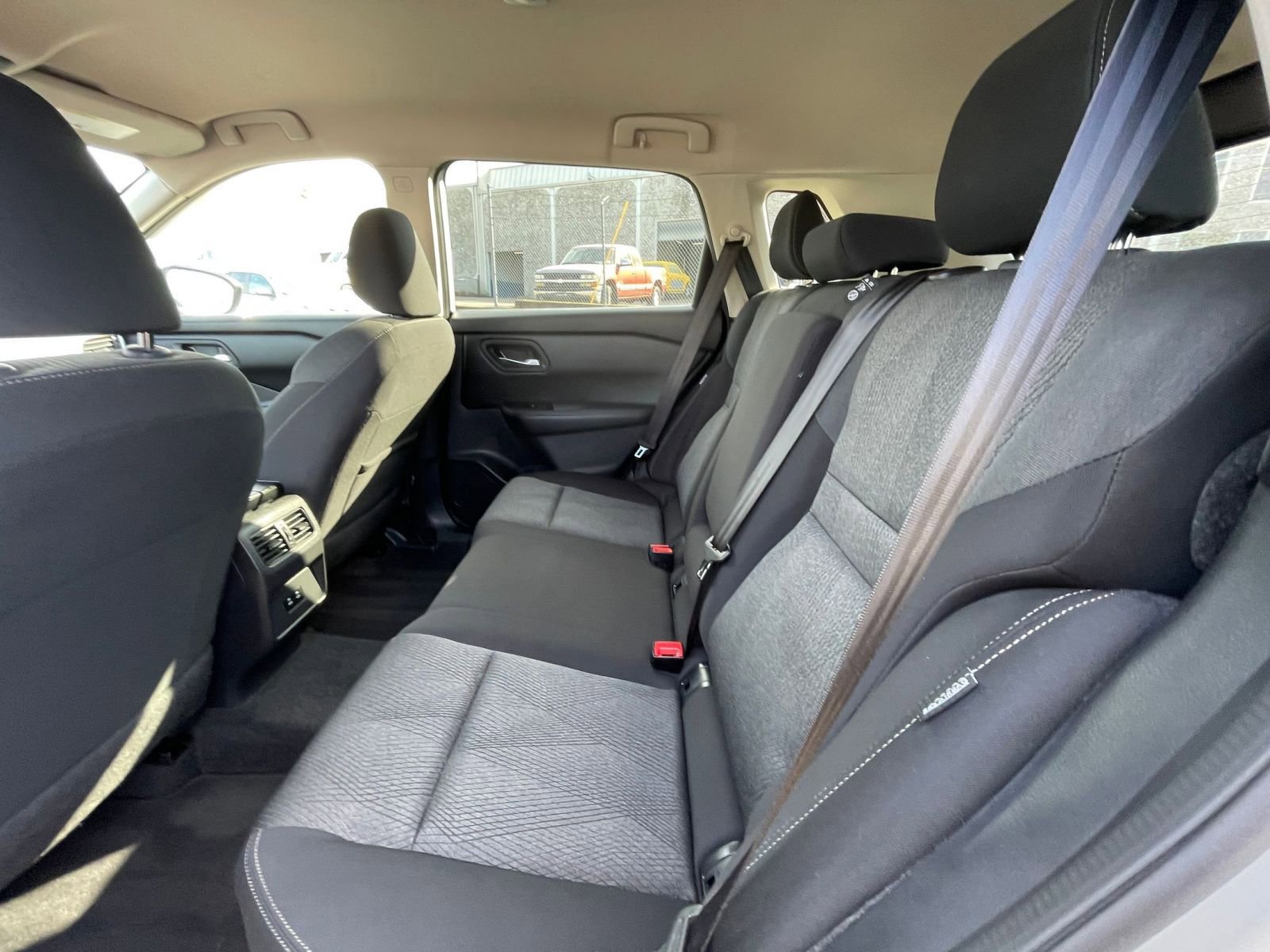 Thumbnail: 2025 Nissan Rogue - 28