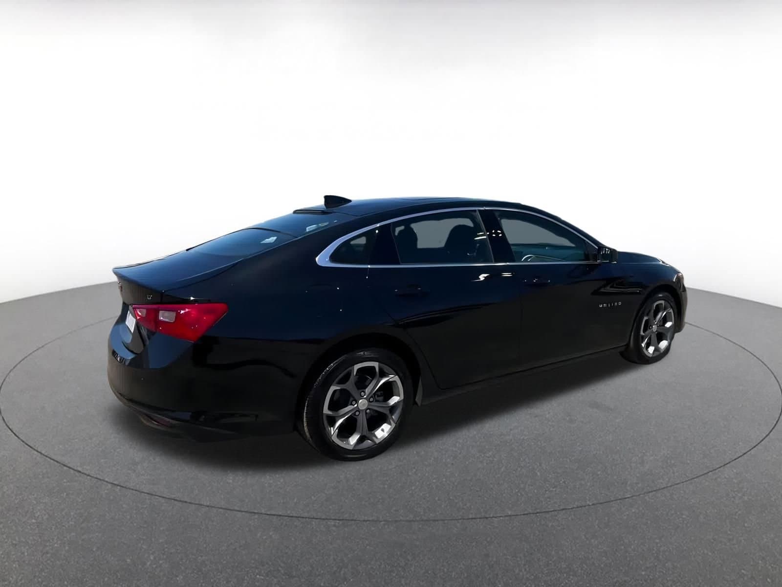 Thumbnail: 2024 Chevrolet Malibu - 15