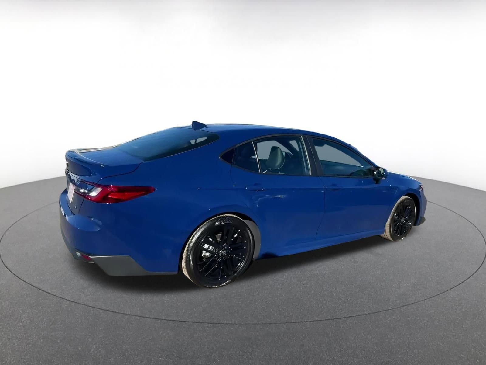 Thumbnail: 2025 Toyota Camry - 15