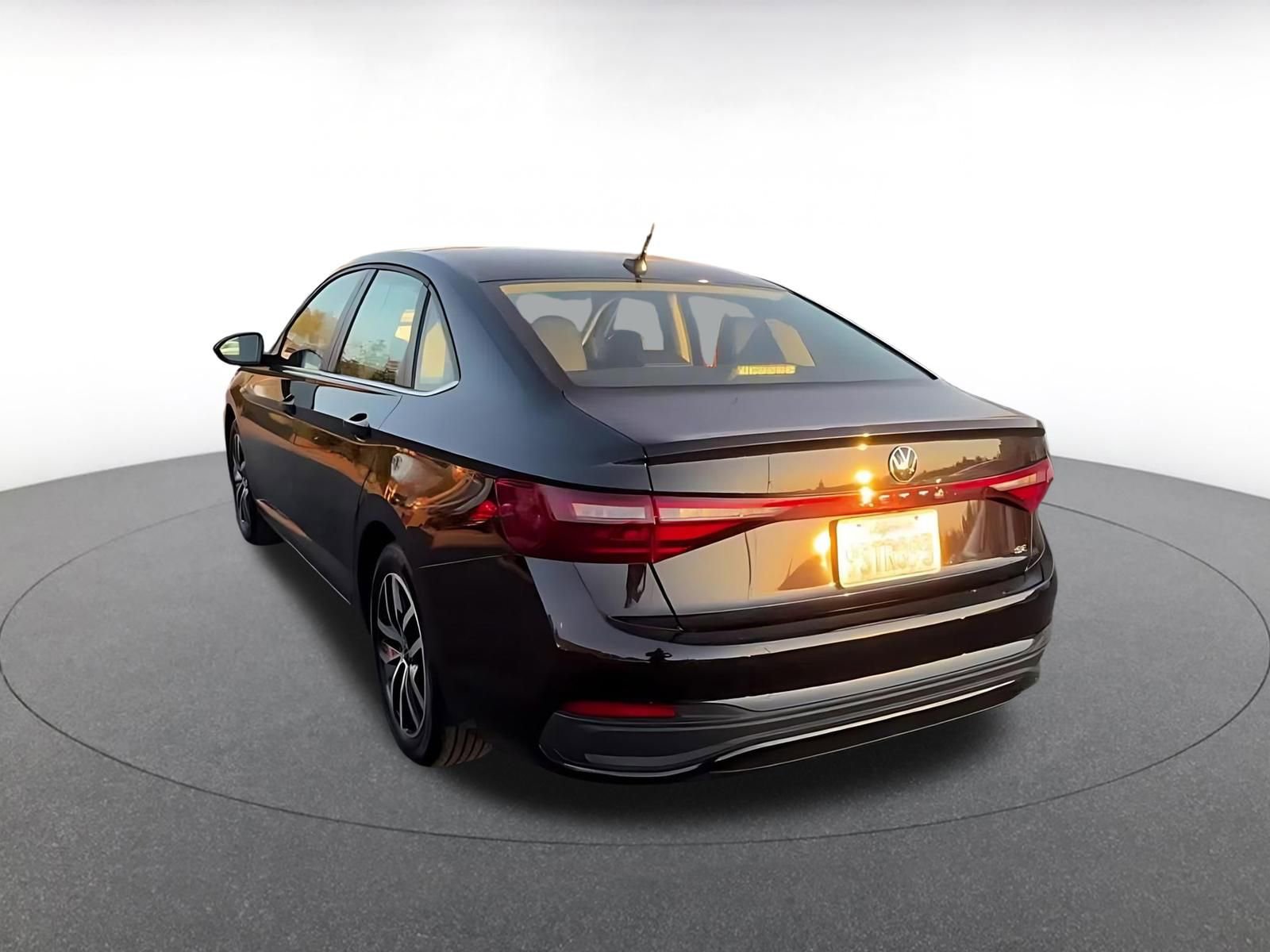 Thumbnail: 2025 Volkswagen Jetta - 12