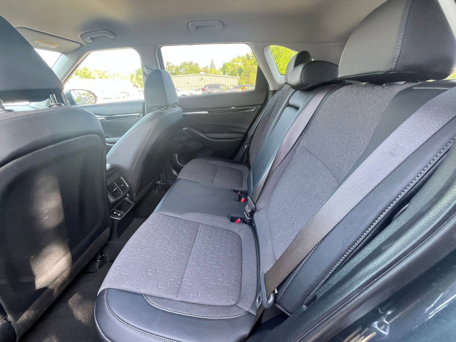 Thumbnail: 2025 Kia Seltos - 27