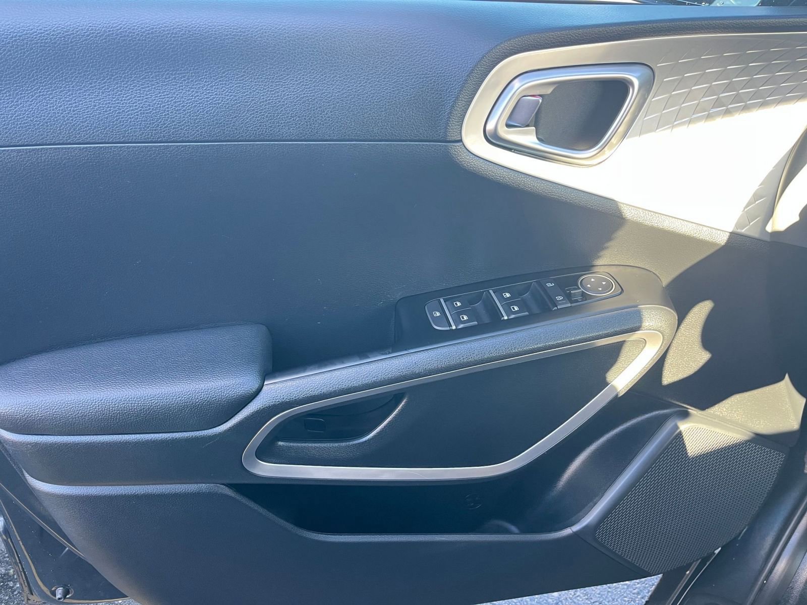 Thumbnail: 2025 Kia Soul - 18