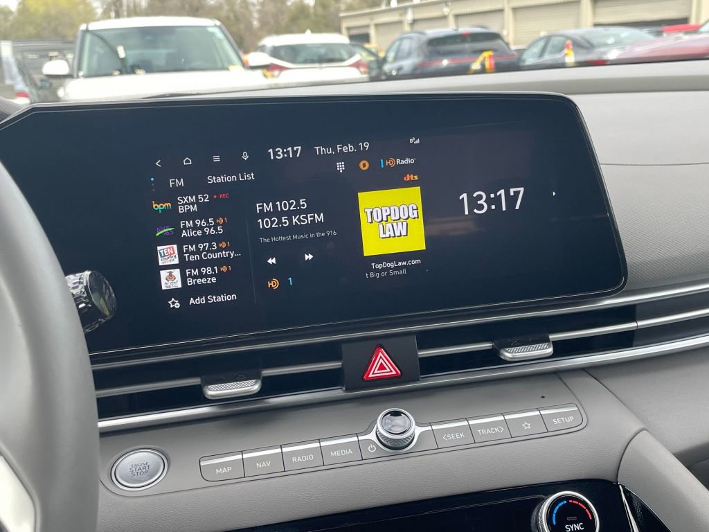 Thumbnail: 2025 Hyundai Elantra - 25