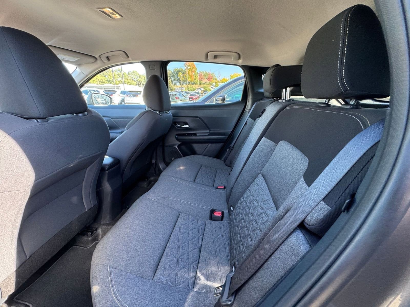 Thumbnail: 2025 Nissan Kicks - 23