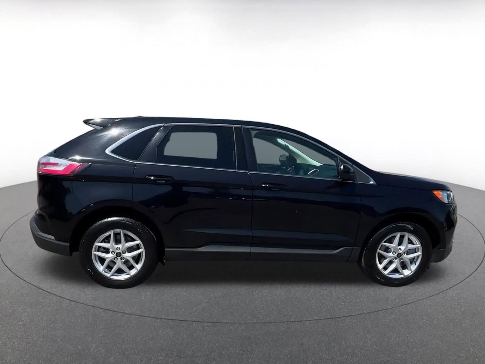 Thumbnail: 2024 Ford Edge - 16