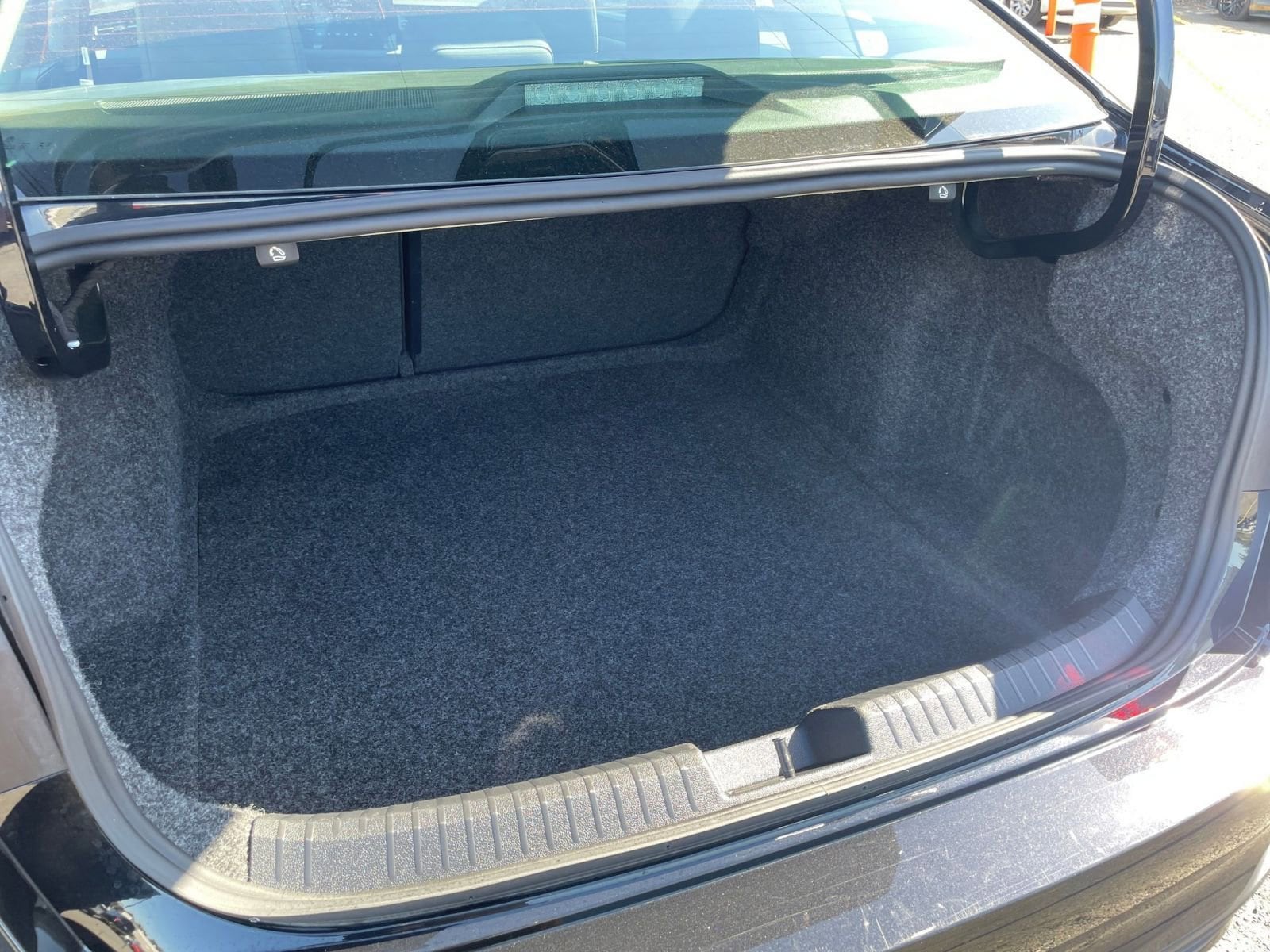 Thumbnail: 2025 Volkswagen Jetta - 30