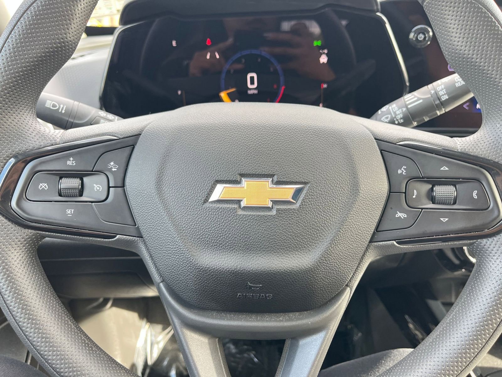 Thumbnail: 2025 Chevrolet Trax - 25