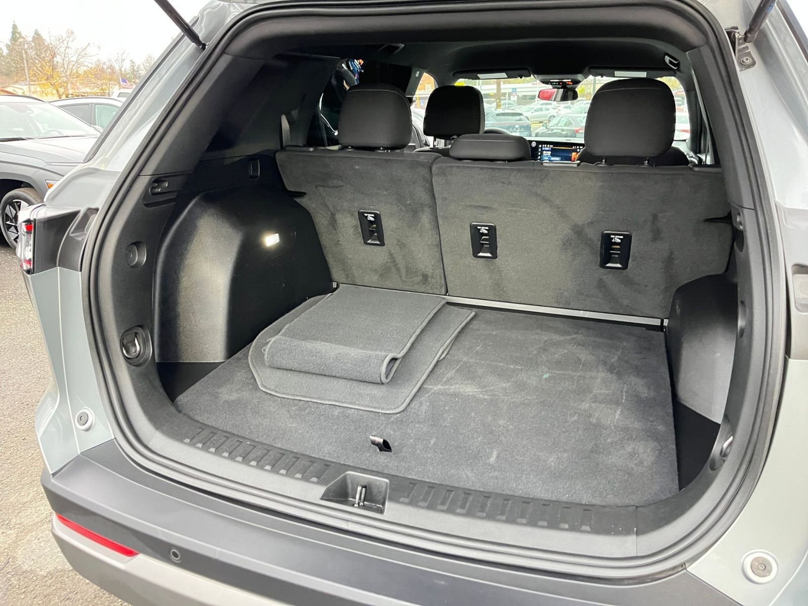 Thumbnail: 2025 Chevrolet Equinox - 30