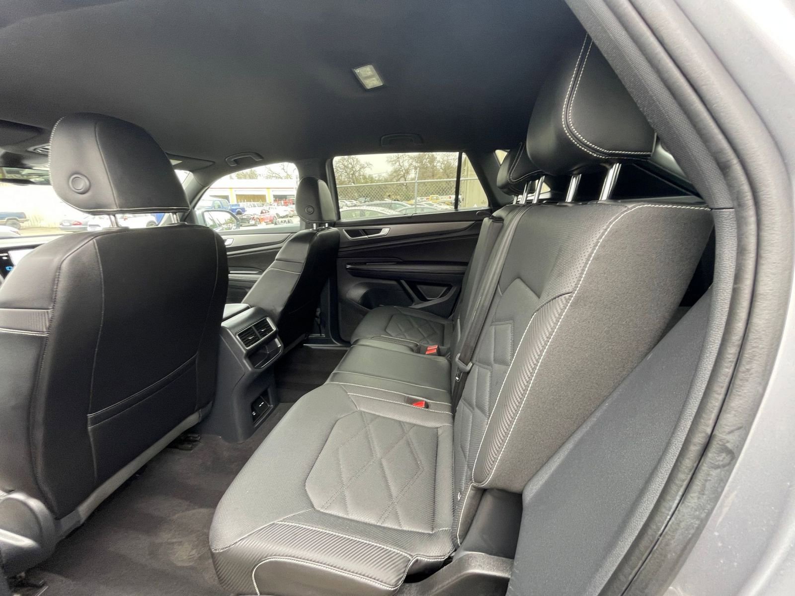 Thumbnail: 2025 Volkswagen Atlas - 27