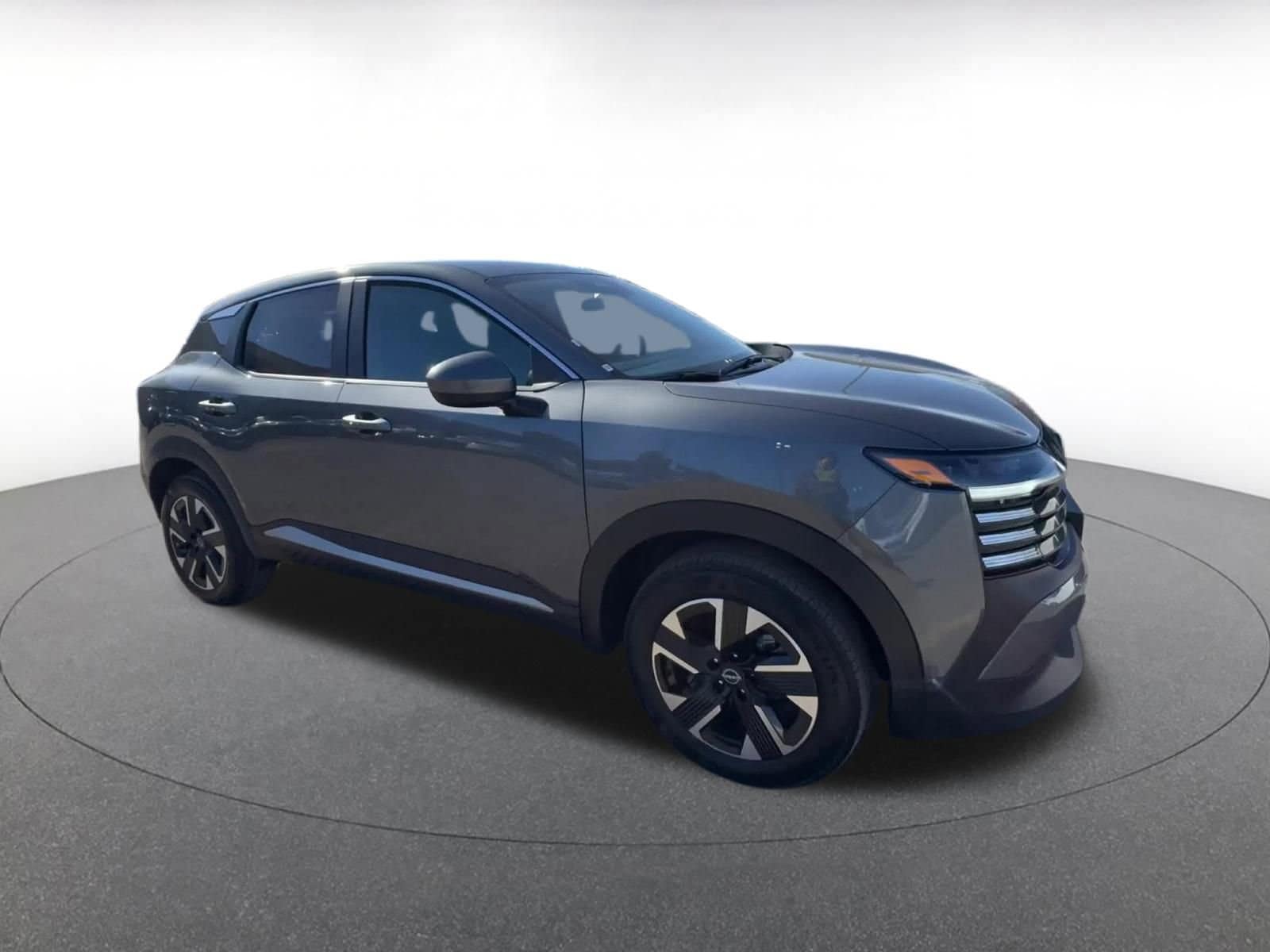 Thumbnail: 2025 Nissan Kicks - 2
