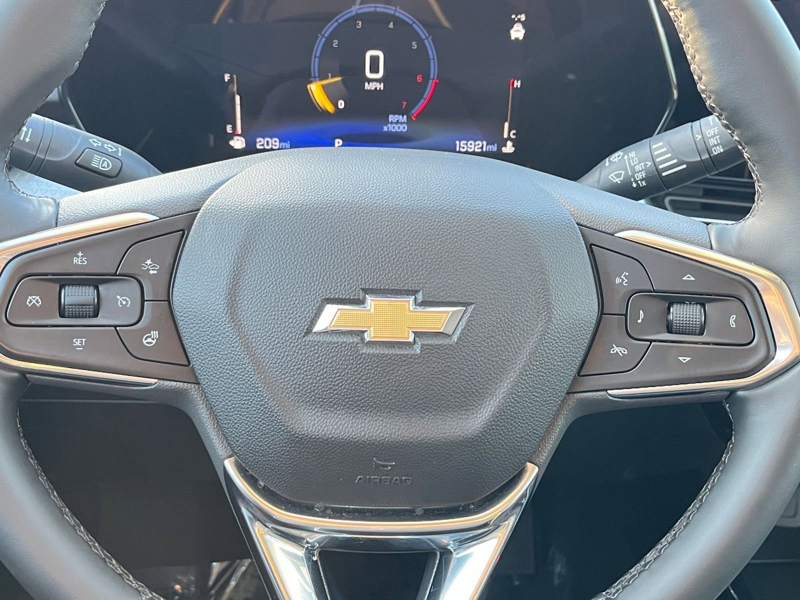 Thumbnail: 2025 Chevrolet Trax - 25