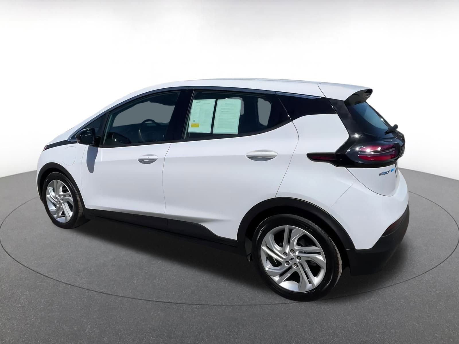 Thumbnail: 2023 Chevrolet Bolt EV - 10
