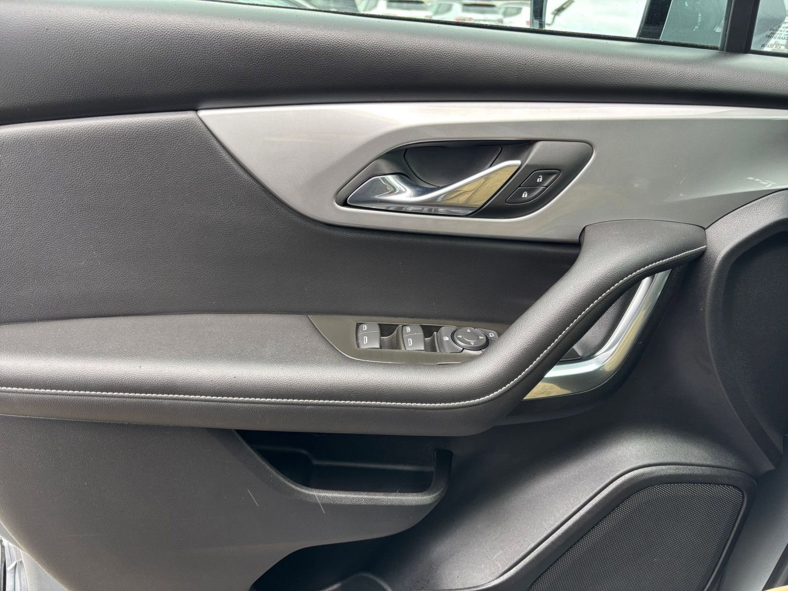 Thumbnail: 2025 Chevrolet Blazer - 18