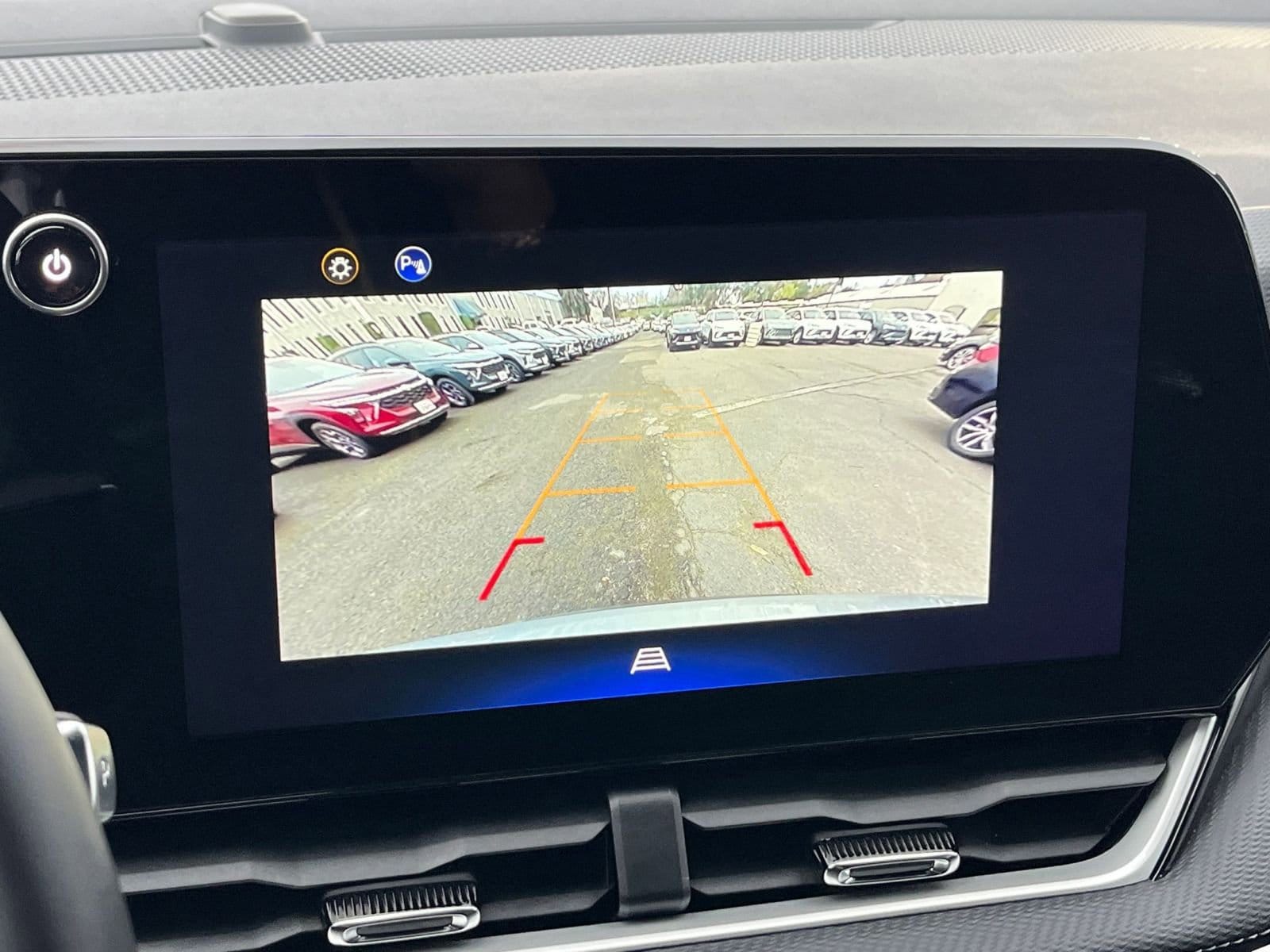 Thumbnail: 2025 Chevrolet Equinox - 17