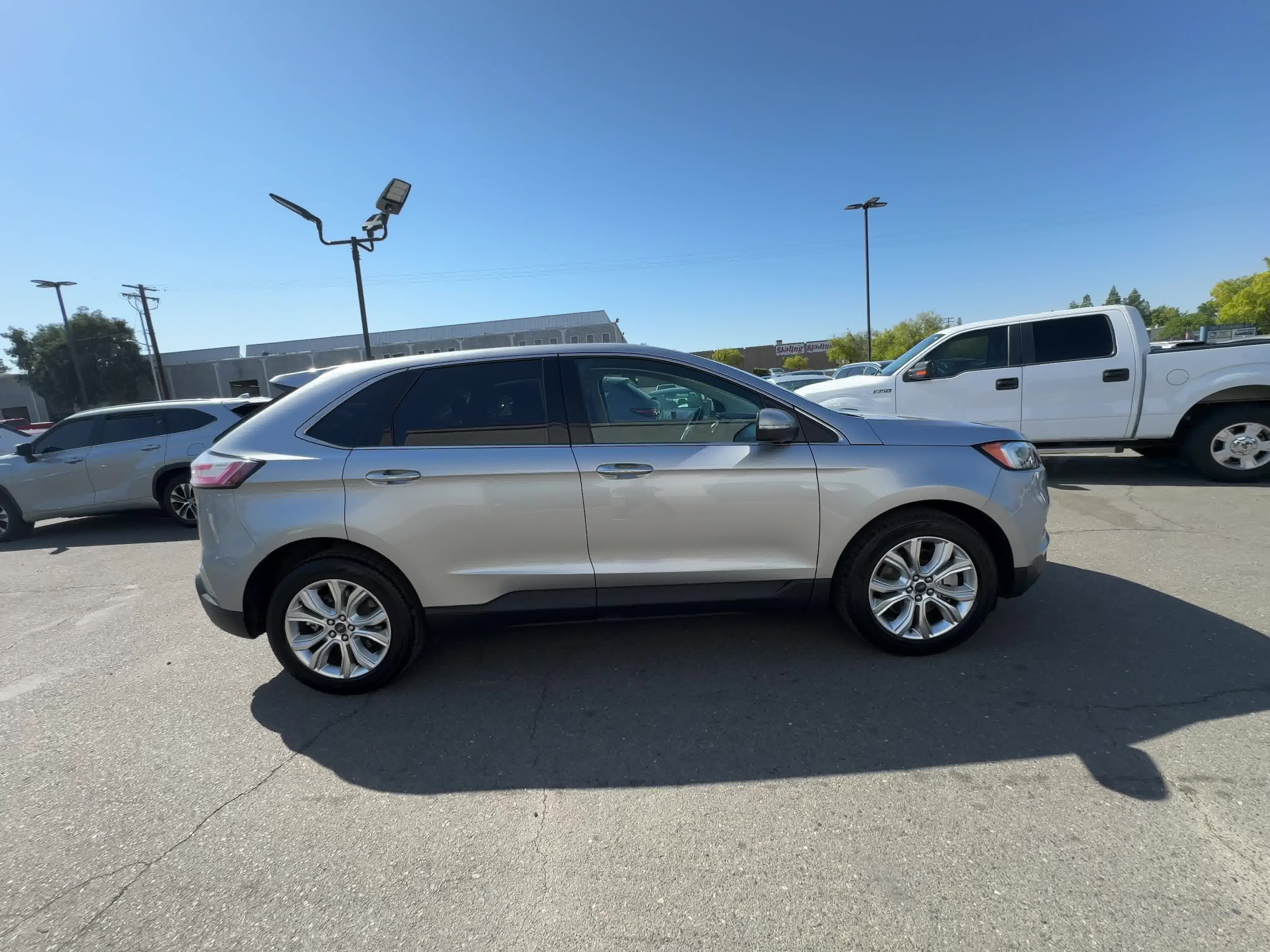 2022 Ford Edge Titanium 5