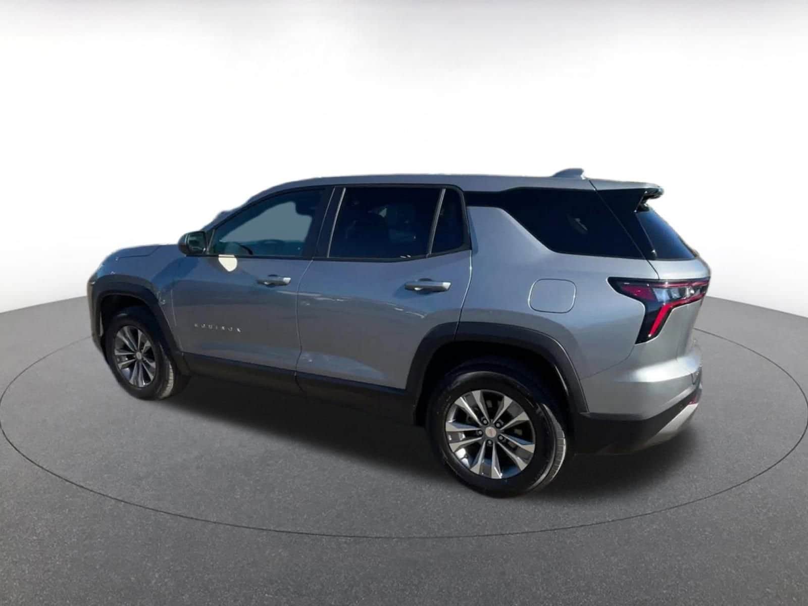 Thumbnail: 2025 Chevrolet Equinox - 10